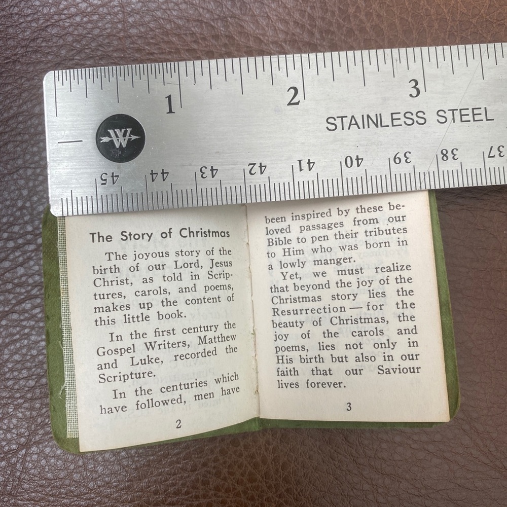 THE STORY OF CHRISTMAS, David Cook mini book
